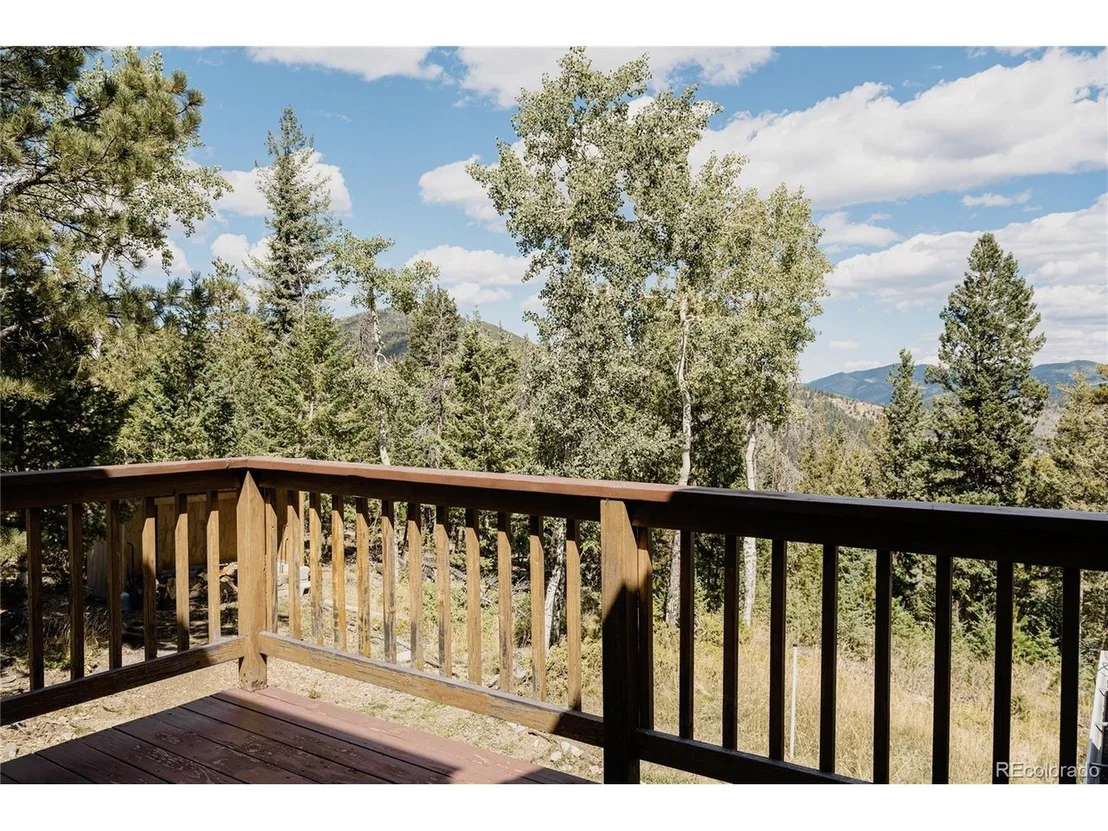 Photo of 190 Circle Dr
