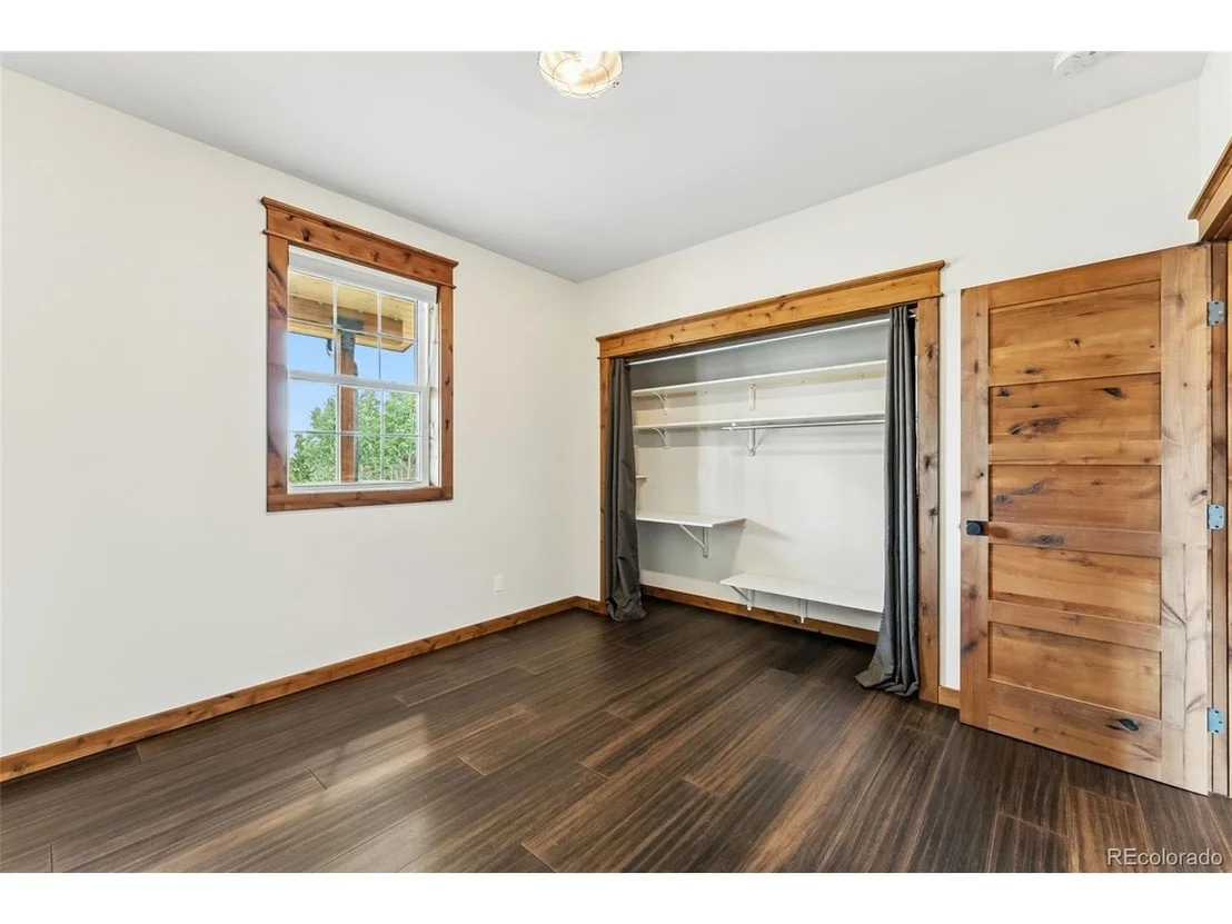 Photo of 701 Clark St