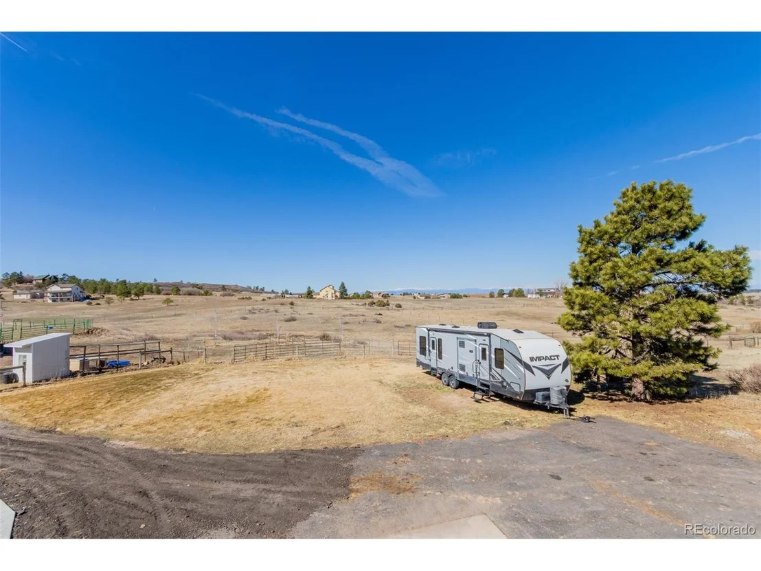Photo of 2257 Deerpath Rd