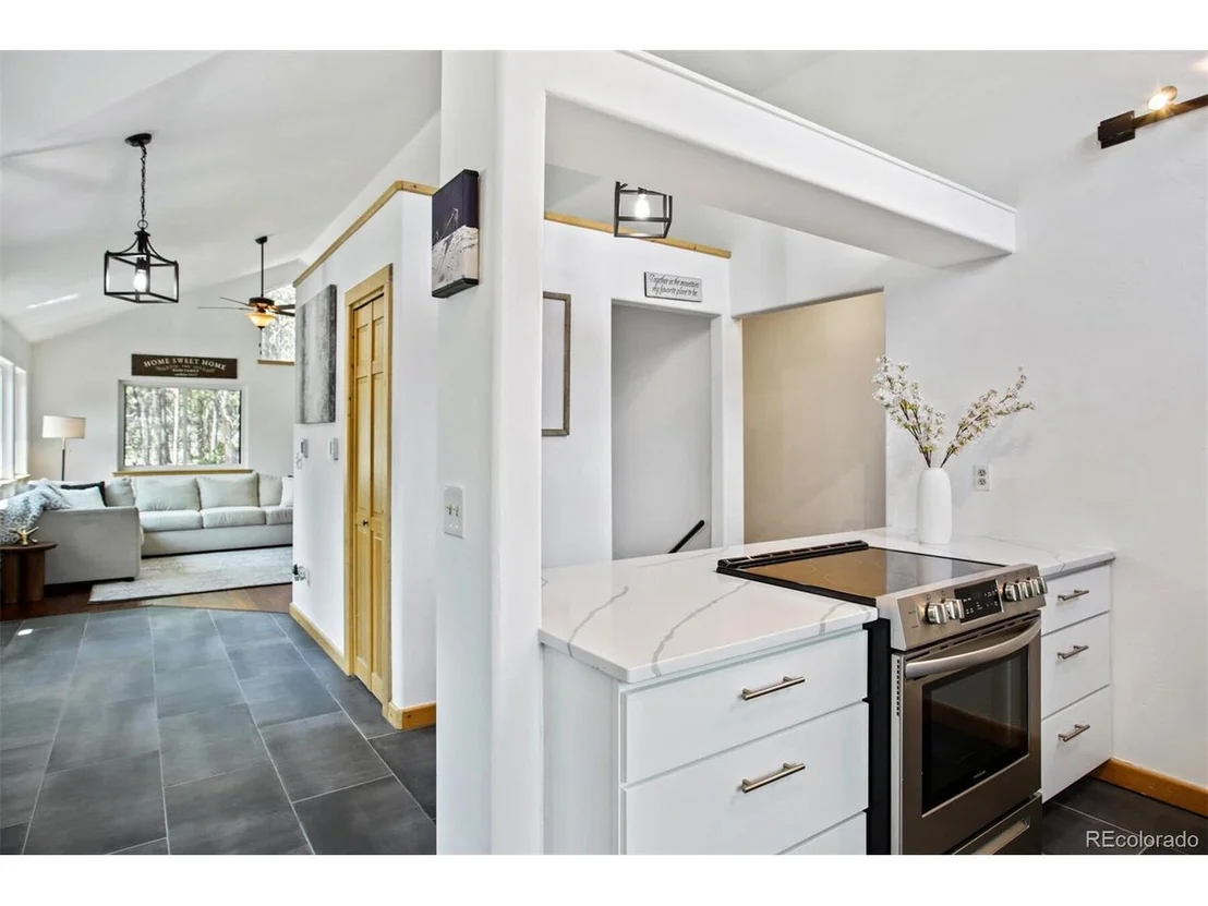Photo of 1110 Circle 73