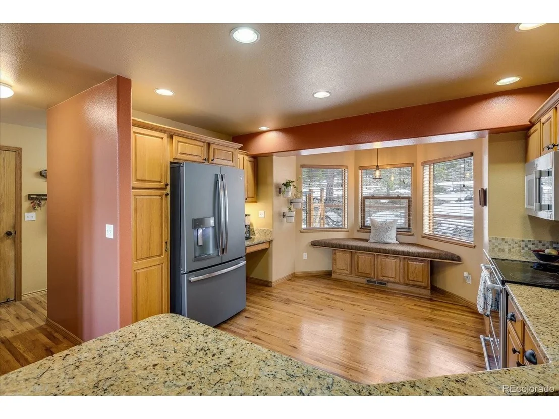 Photo of 261 Evergreen Rd