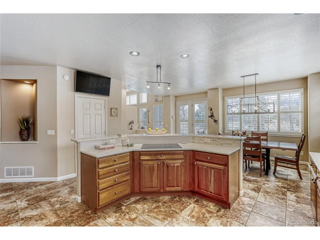 Photo of 6080 Rogers Cir
