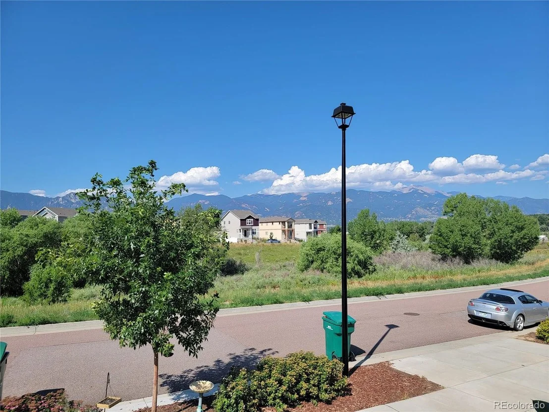 Photo of 930 Antrim Loop