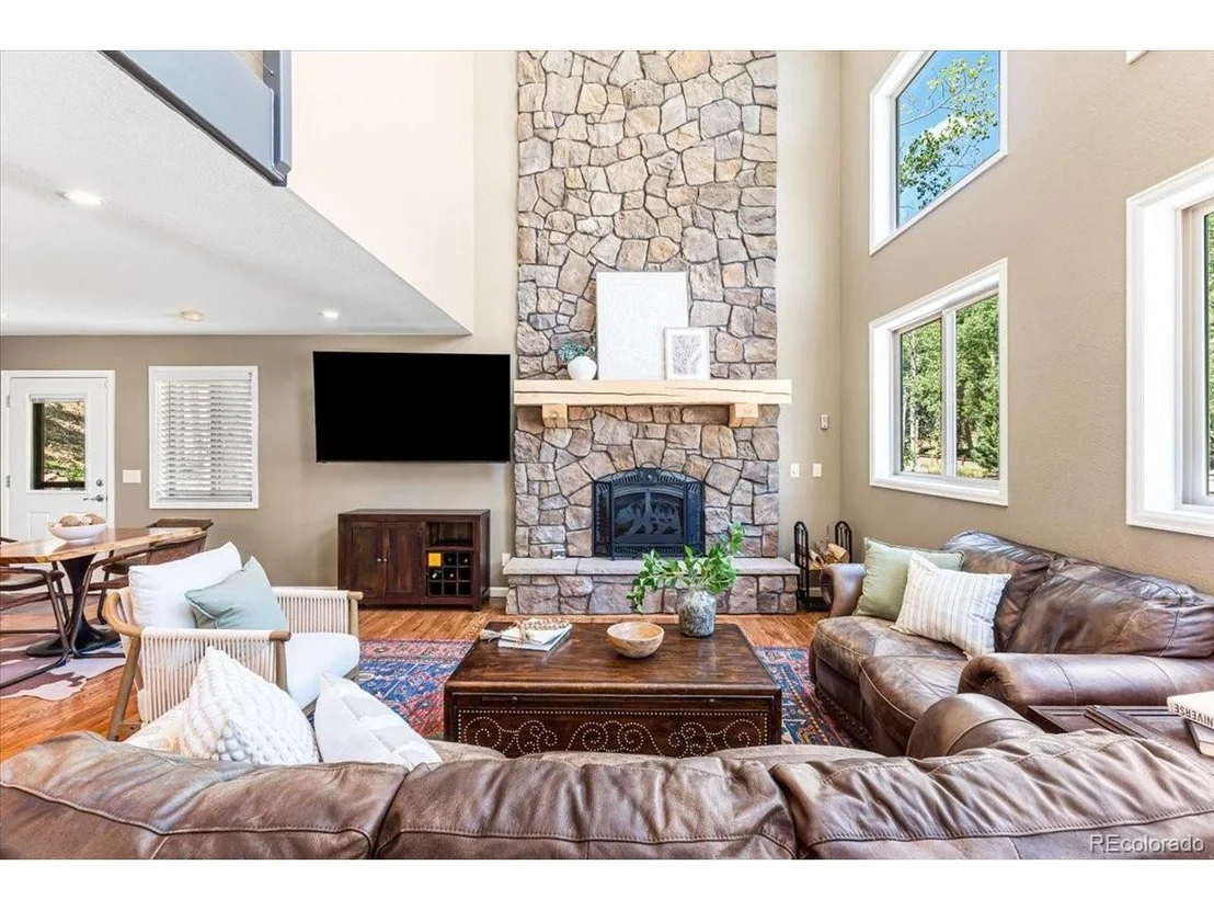 Photo of 34038 Forest Estates Rd