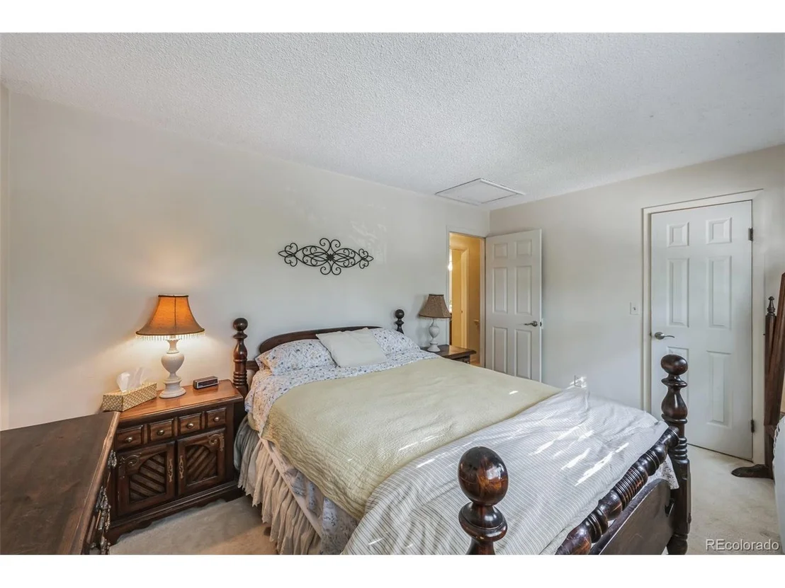 Photo of 11084 Clermont Dr