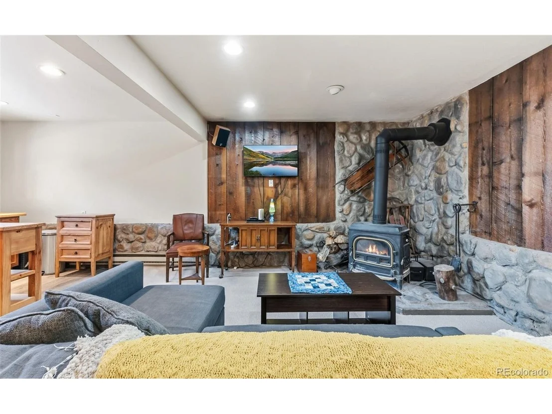 Photo of 1105 Main St