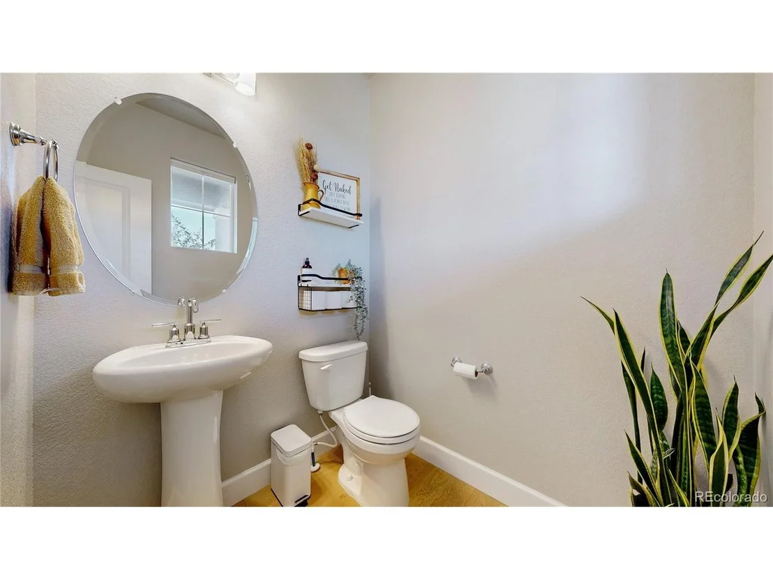 Photo of 416 Hyde Park Cir