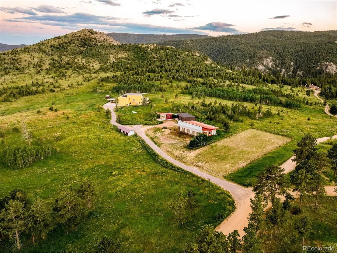 Photo of 987 Lost Angel Rd