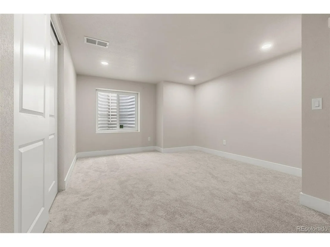 Photo of 7998 Bradburn Blvd