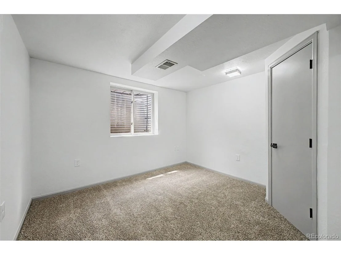 Photo of 2823 Humboldt Cir