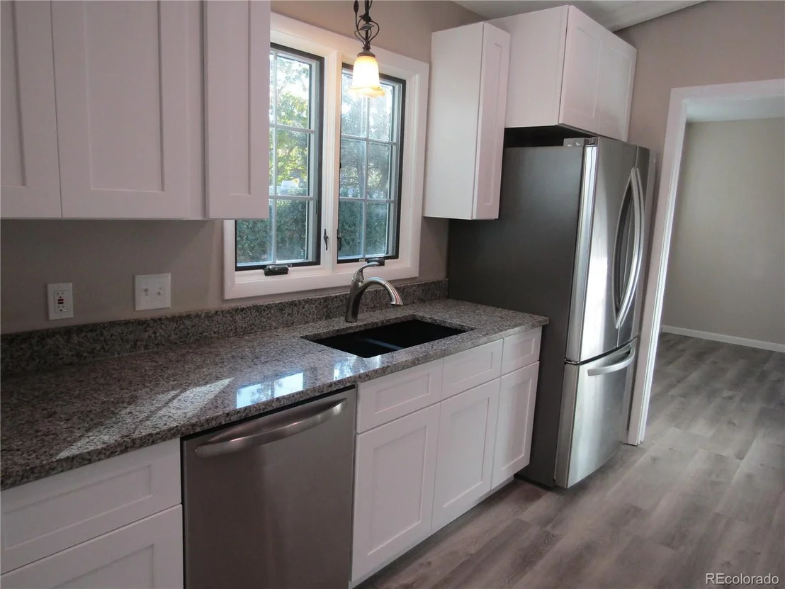 Photo of 2320 E Emerson