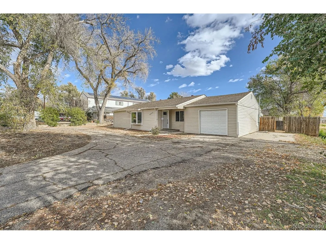 Photo of 6052 Wadsworth Blvd