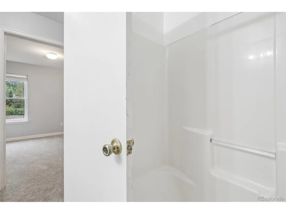 Photo of 2001 Alliance Dr