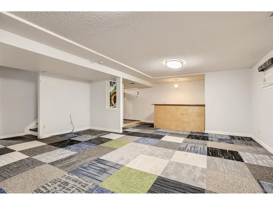 Photo of 4413 E 107th Cir