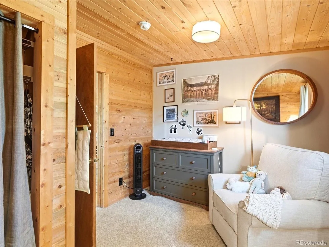Photo of 277 Timbertop Rd