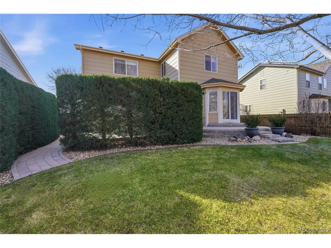 Photo of 5860 Canyon Cir