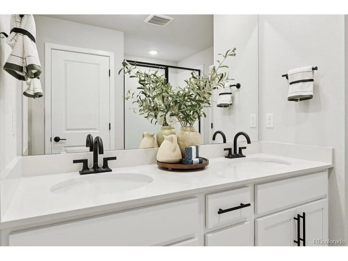 Photo of 242 Grayson Ave
