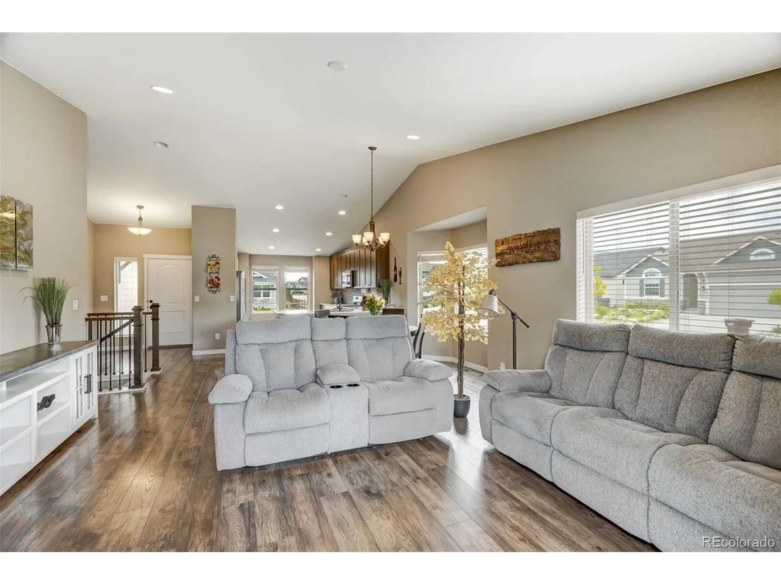 Photo of 2584 Lakes Edge Dr