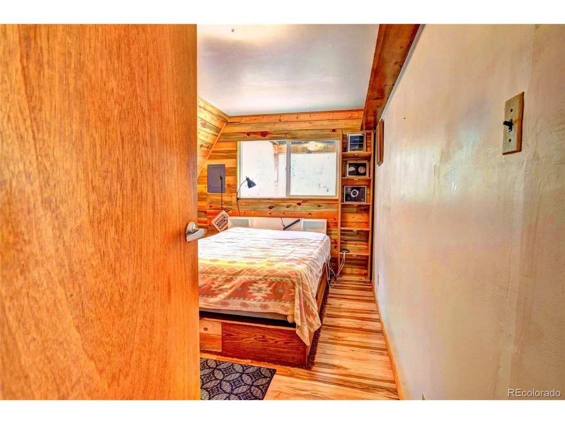 Photo of 567 Haida Rd