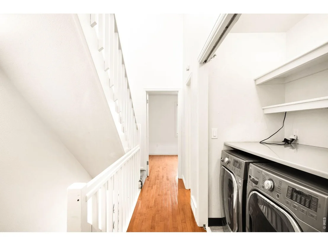 Photo of Unit 5 at 1039 Maxwell Ave