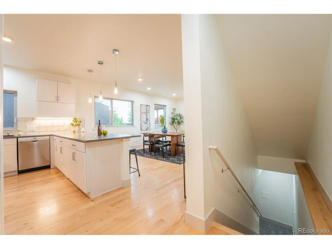 Photo of 6892 Juniper Ct