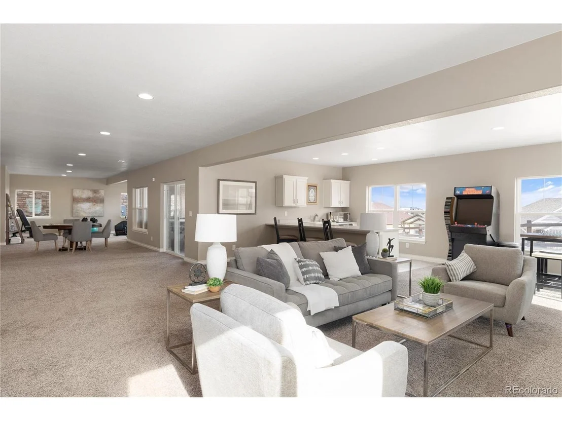 Photo of 8478 Rogers Loop