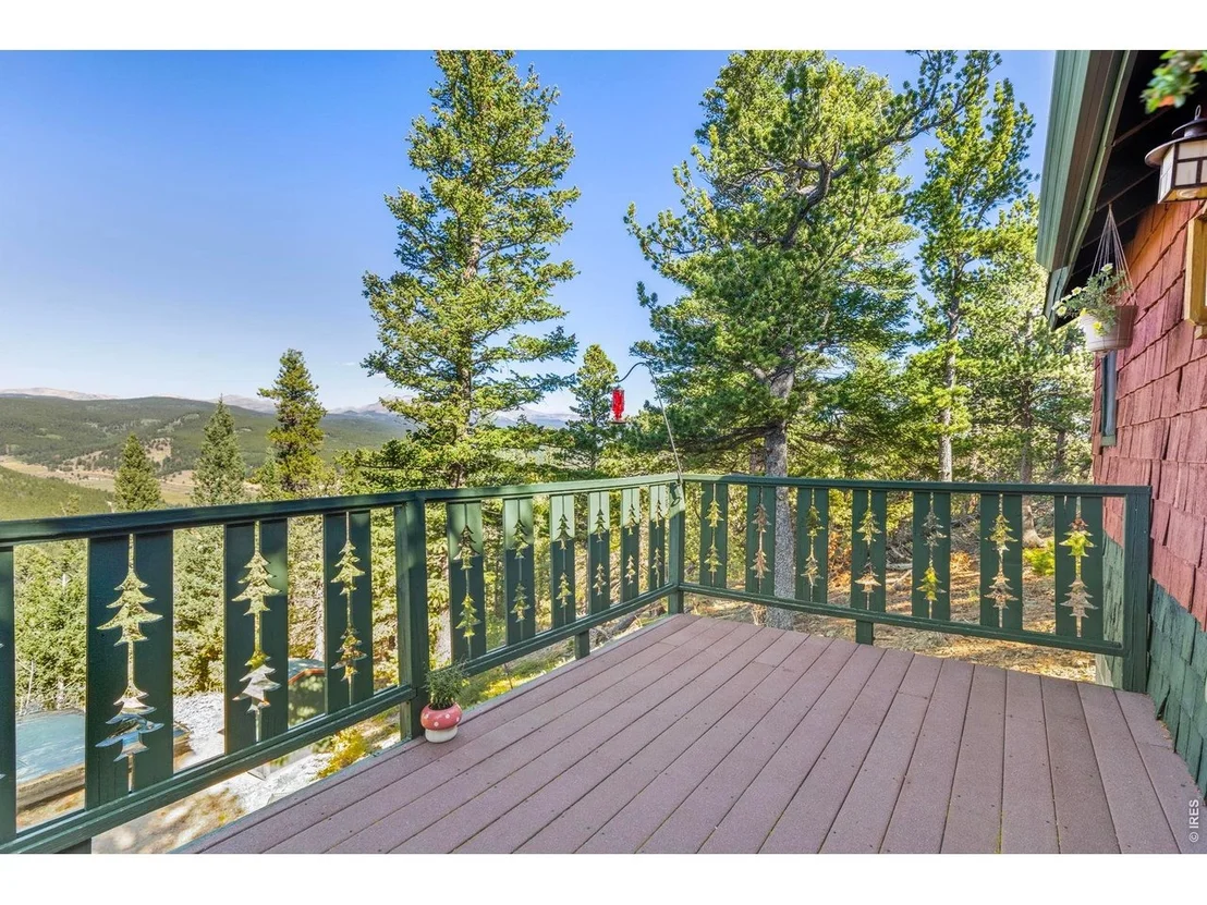 Photo of 105 Observatory Pl