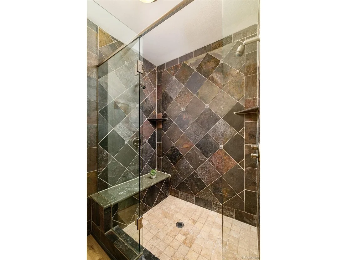 Photo of 1127 Juniper Ave