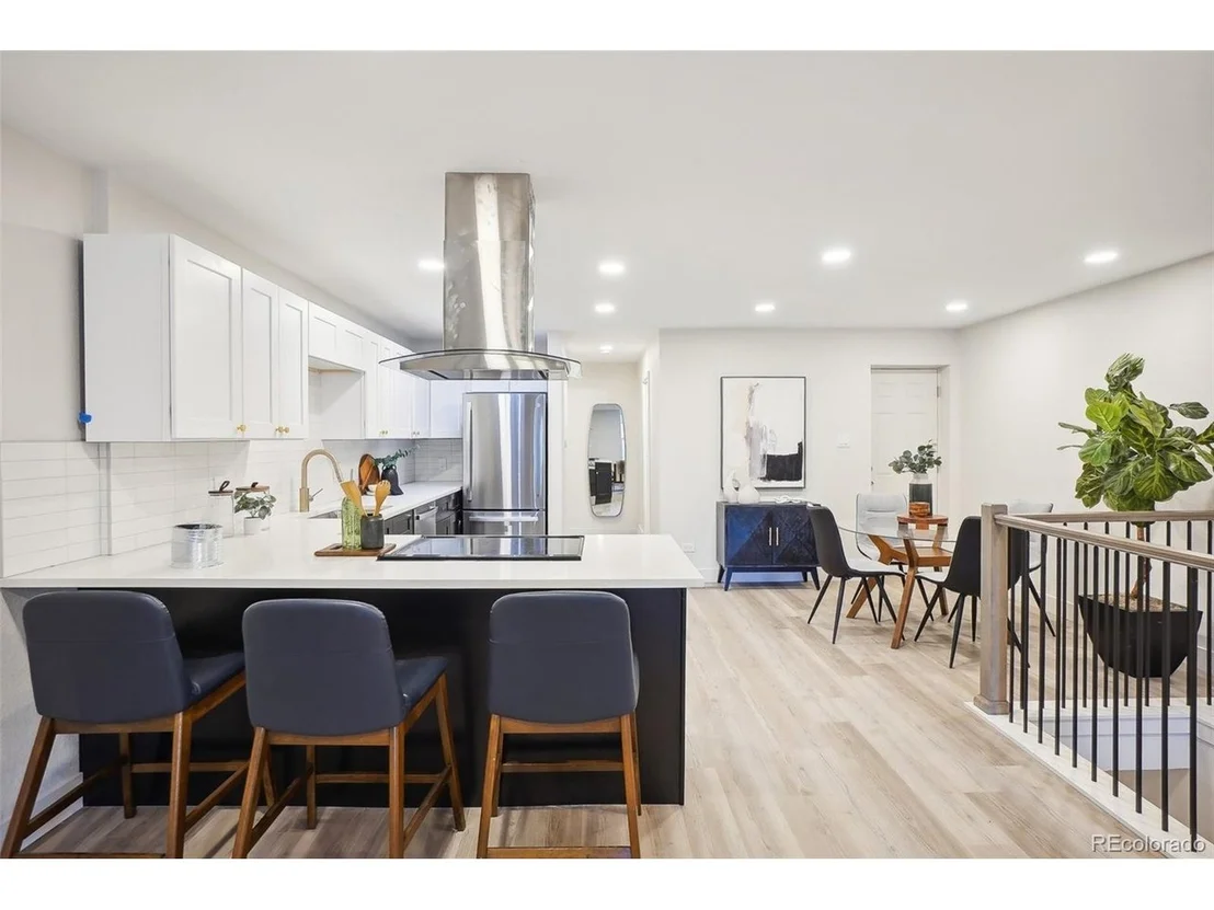 Photo of 2121 W 33rd Ave