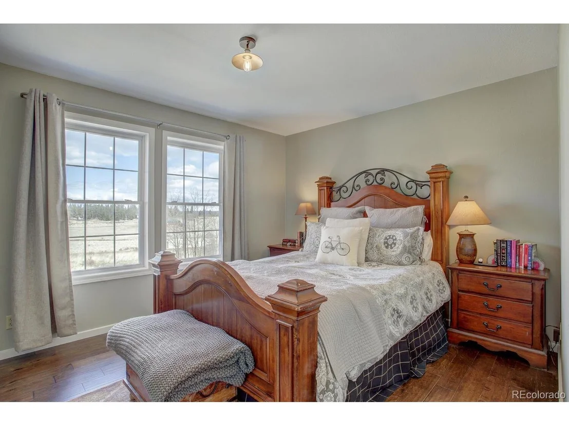 Photo of 18 Foxtail Dr