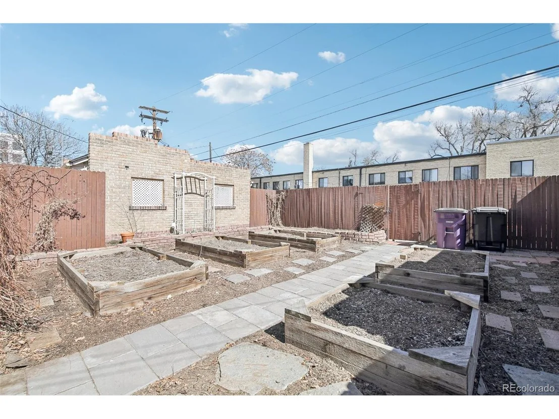Photo of 1462 Eudora St