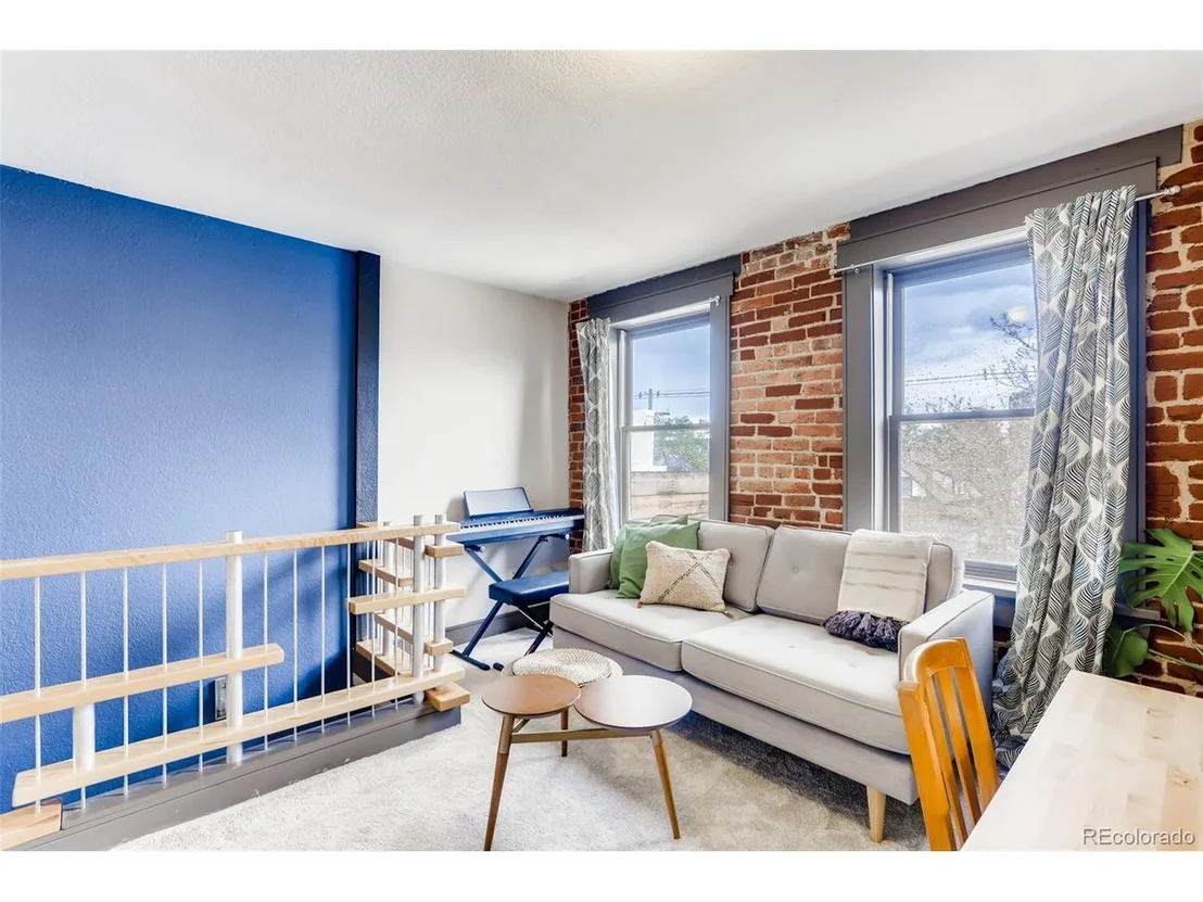 Photo of Unit 6 at 232 Broadway
