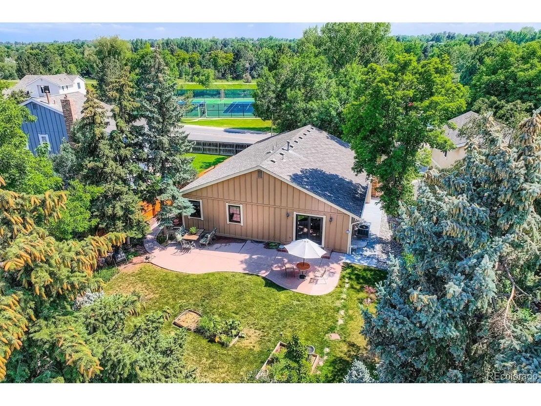 Photo of 8845 W 81st Dr