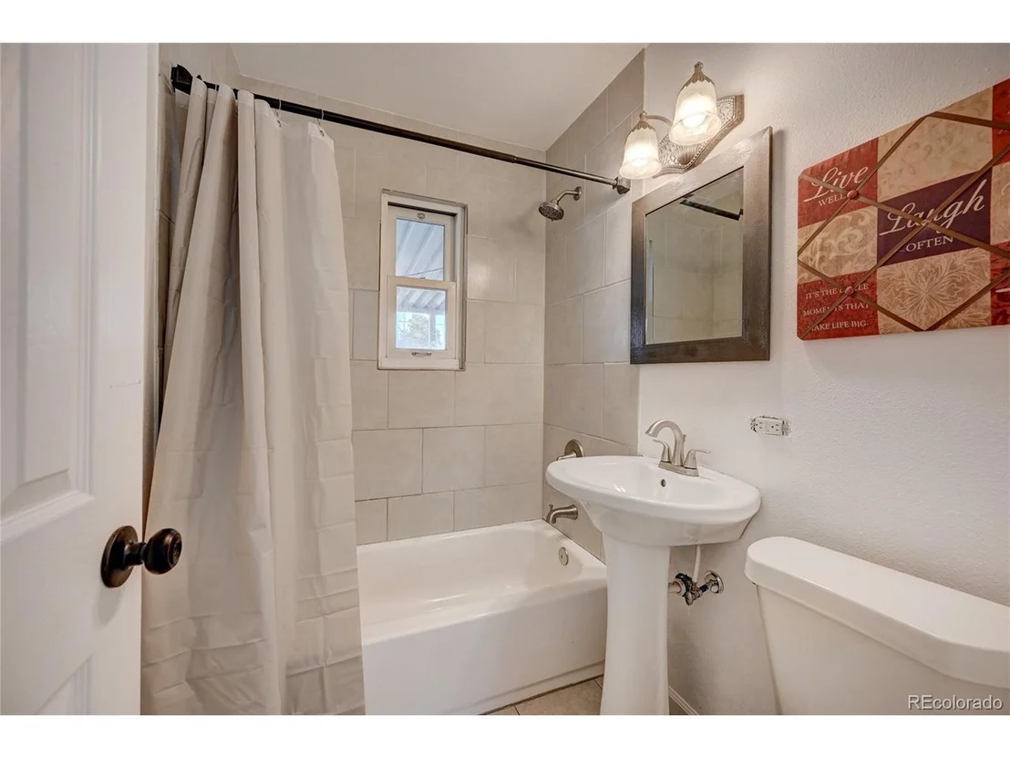 Photo of 3010 Locust St