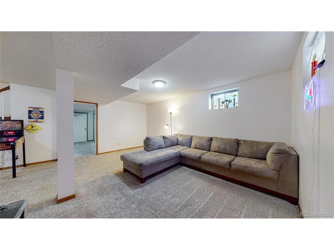 Photo of 2596 54th Ave