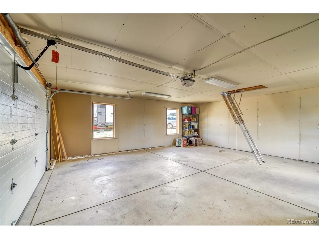 Photo of 768 Loop Rd