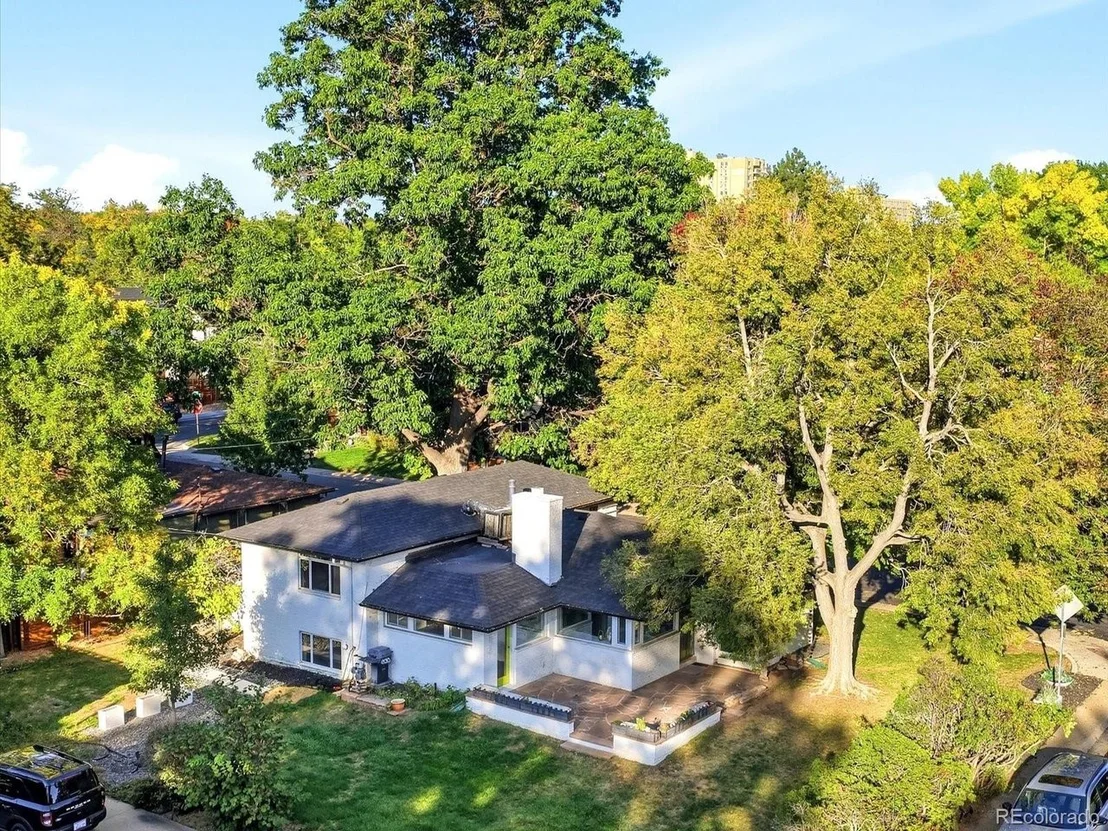 Photo of 2465 Stuart Ct