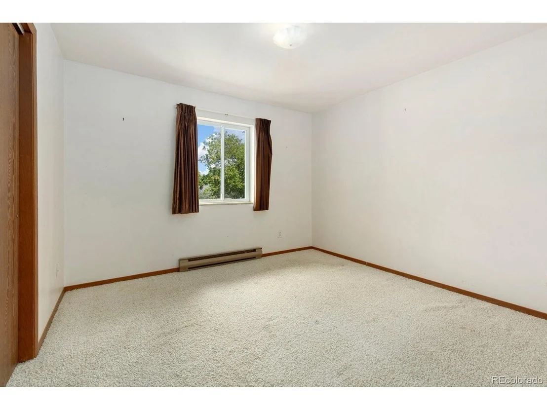 Photo of 479 Meadow Dr