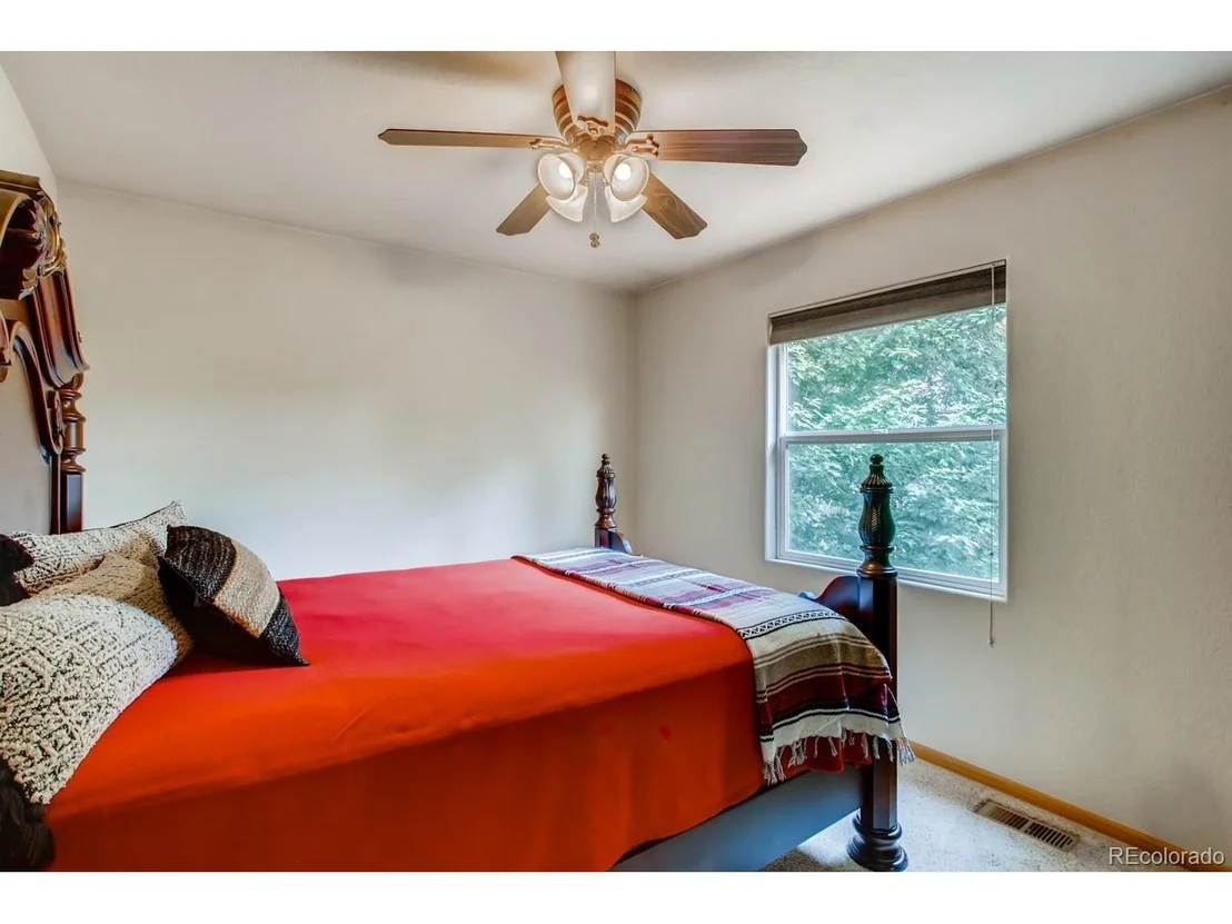 Photo of 11405 Daisy Ct