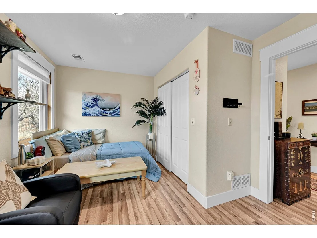 Photo of 1401 3rd Ave