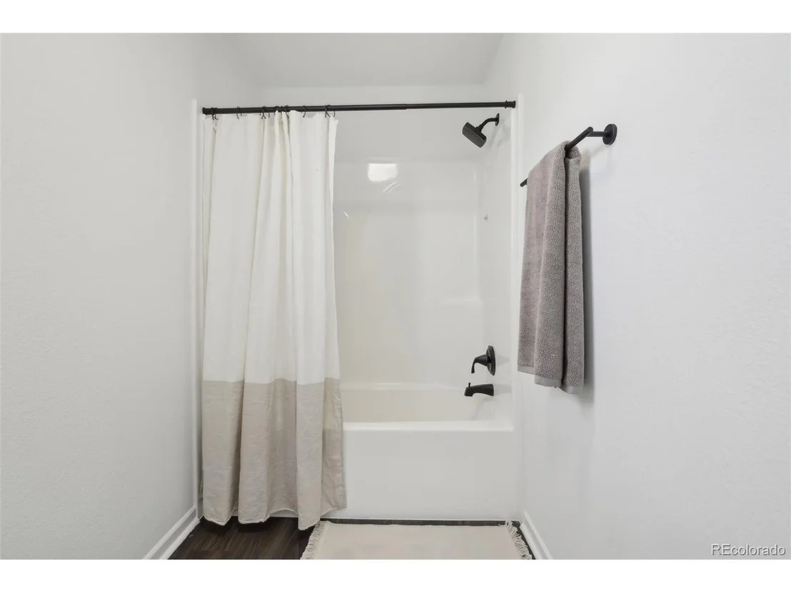 Photo of 262 Apache Pl