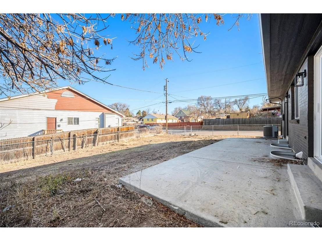 Photo of 8348 Cherokee St