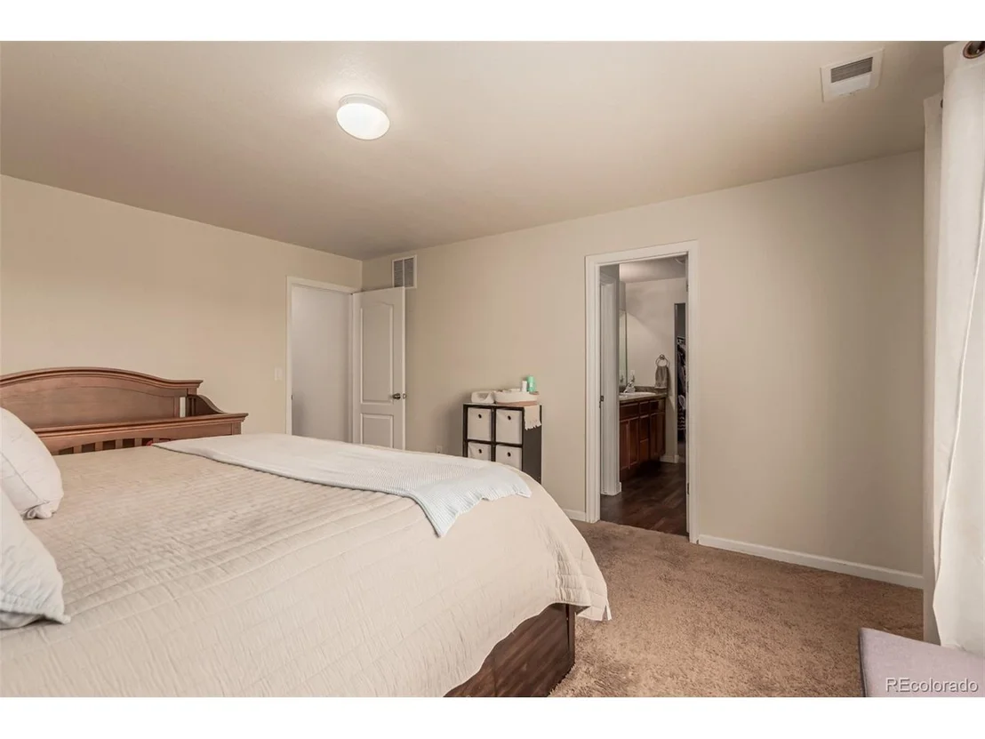 Photo of 504 Vista Blvd