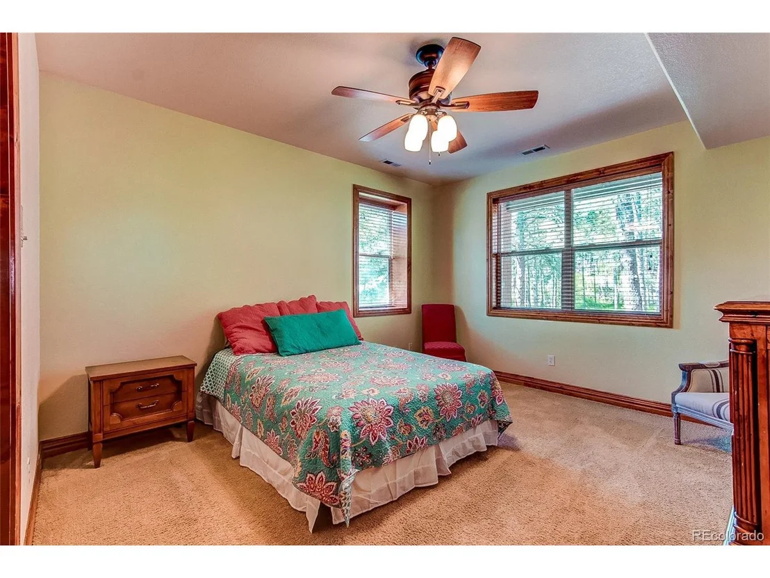 Photo of 17330 Lamplight Dr