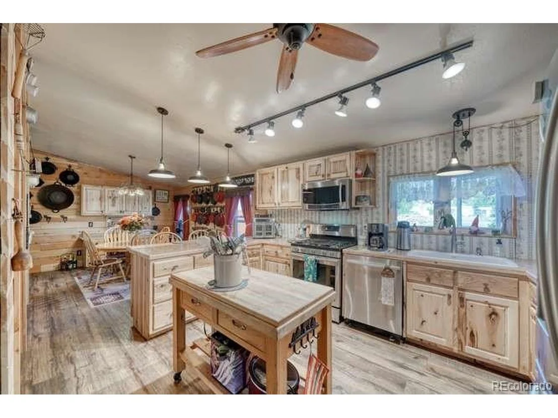 Photo of 115 Arapahoe Rd