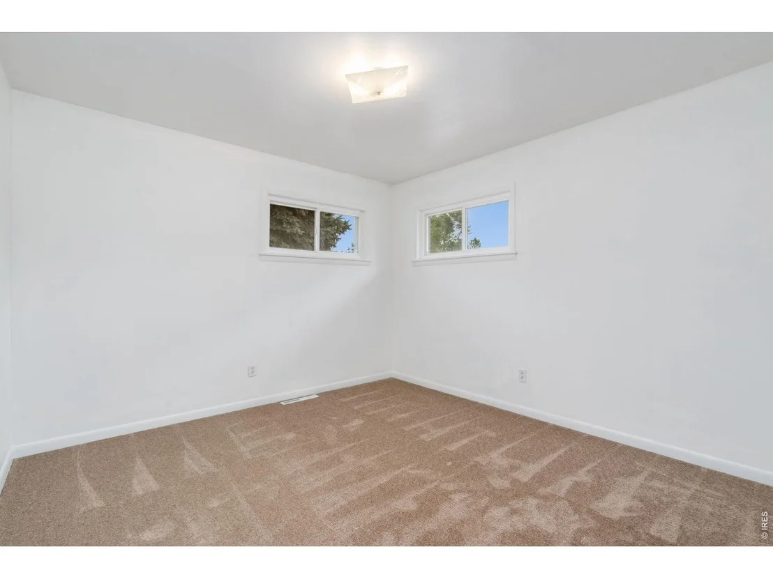 Photo of 335 Mountain View Dr