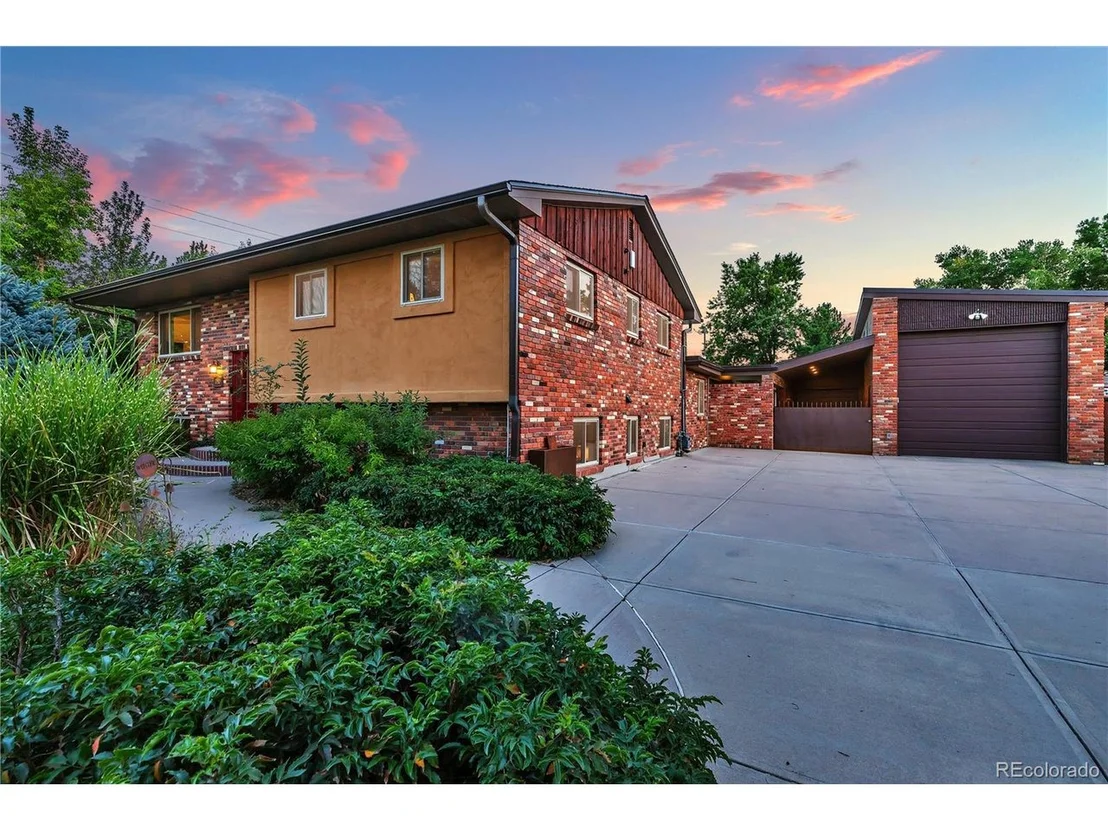 Photo of 3280 W 55th Ave