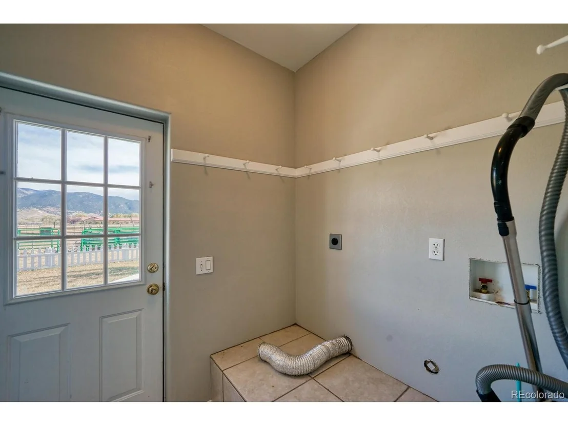 Photo of 8115 County Road 144