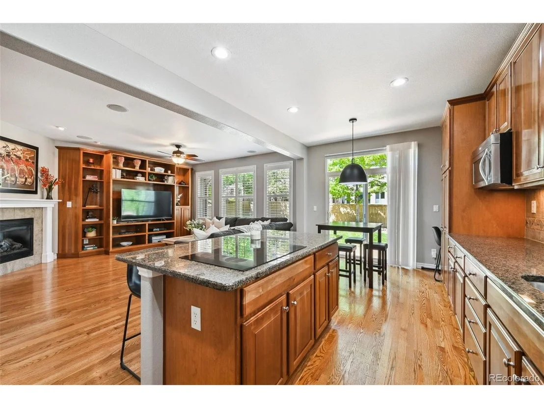 Photo of 10987 Bluegate Way