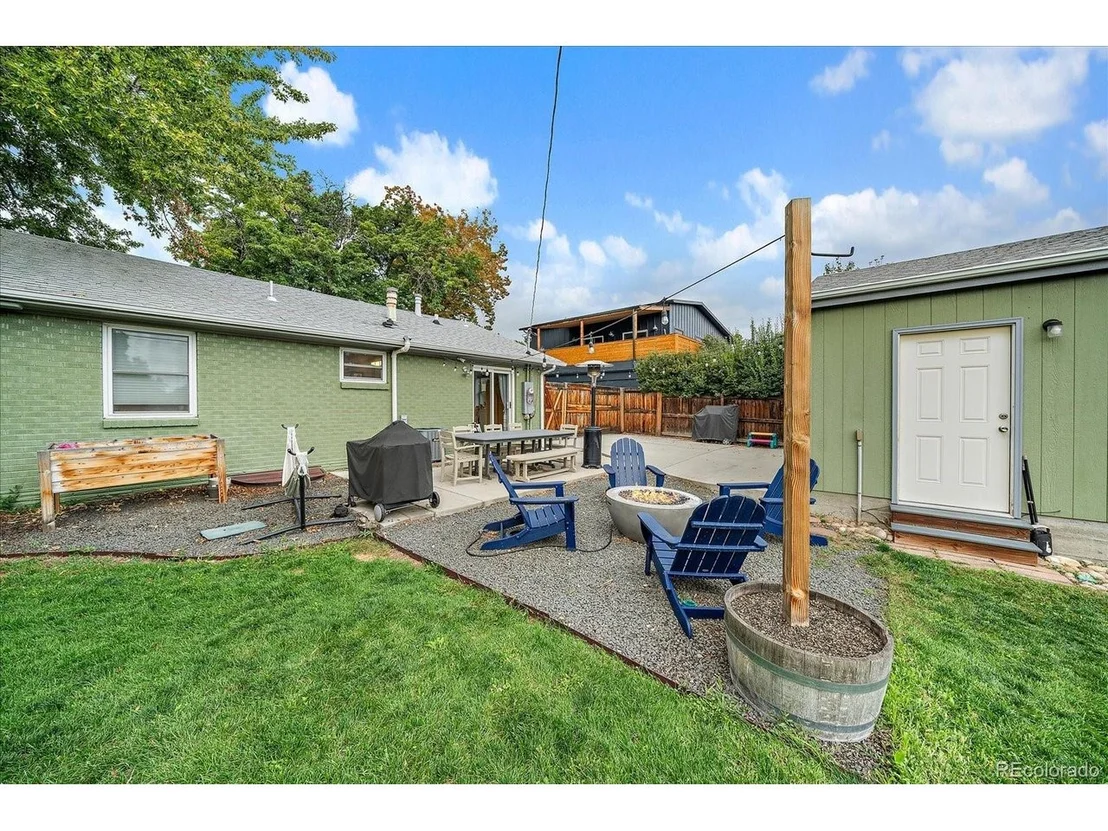 Photo of 5440 Hoyt Dr